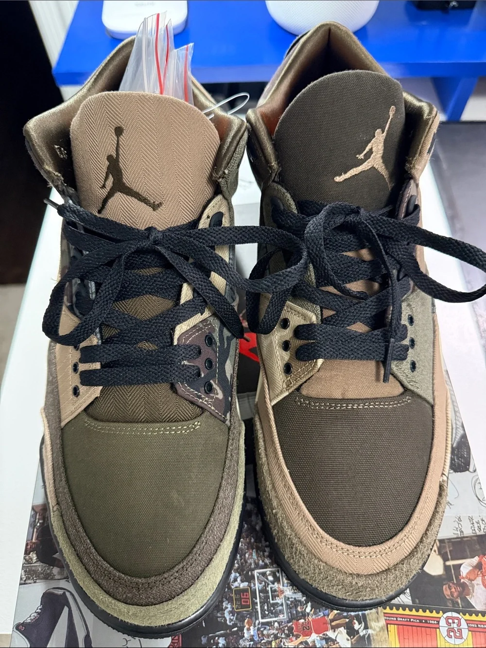 Air Jordan 3 Retro SE Low-Top Sneakers in Olive, Brown & Black with Camo Panels